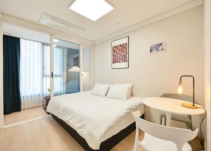 Comocasa Fully Furnished